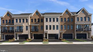 1 PICASSO SQ #TURNER 22-F2-RT, Ashburn, VA 20148