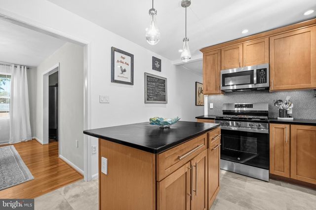 17641 PRINCE EDWARD DR, Olney, MD 20832