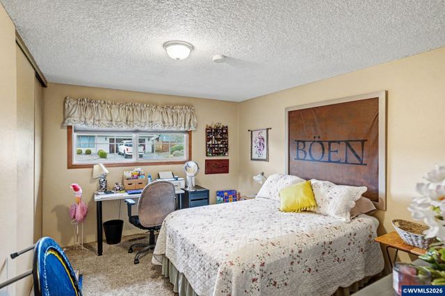 640 S Pershing St, Mt Angel, OR 97362