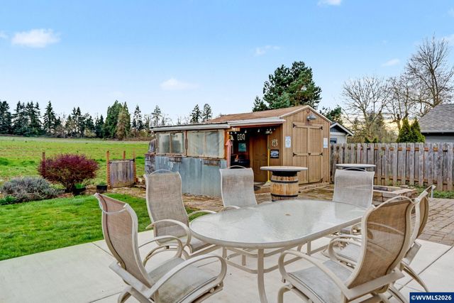 640 S Pershing St, Mt Angel, OR 97362