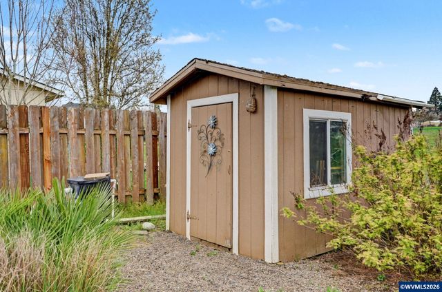 640 S Pershing St, Mt Angel, OR 97362