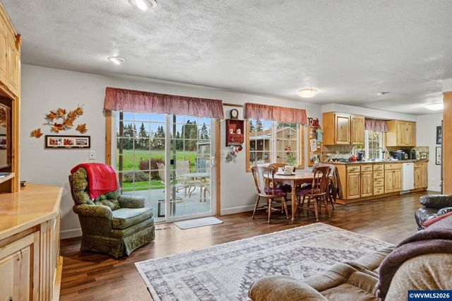 640 S Pershing St, Mt Angel, OR 97362