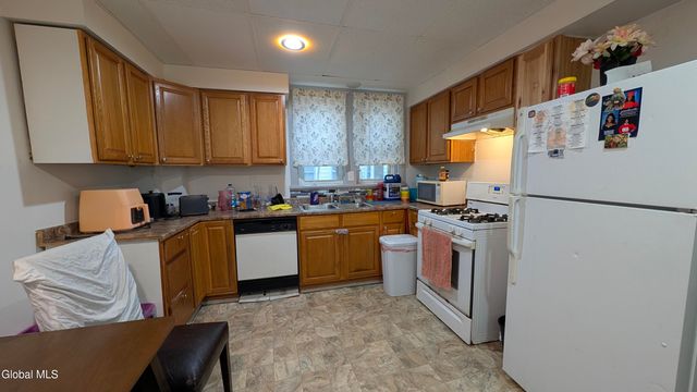 200 Bleecker Street, Gloversville, NY 12078