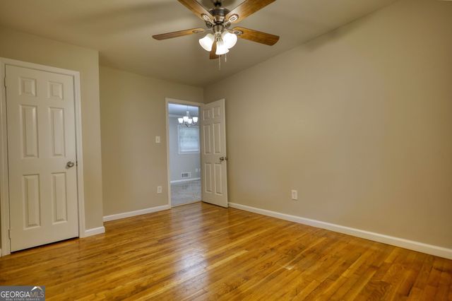 543 Wavelyn Way, Riverdale, GA 30274