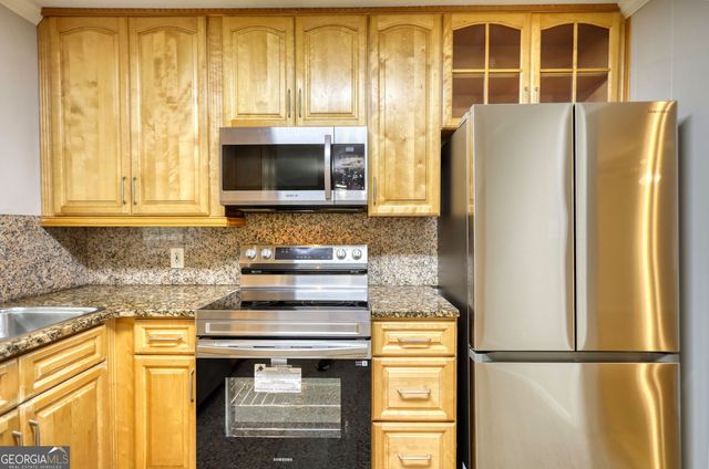 543 Wavelyn Way, Riverdale, GA 30274