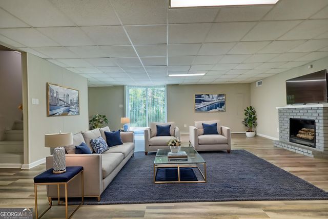 543 Wavelyn Way, Riverdale, GA 30274