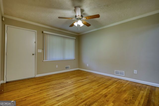 543 Wavelyn Way, Riverdale, GA 30274