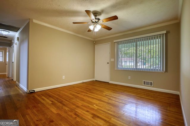 543 Wavelyn Way, Riverdale, GA 30274