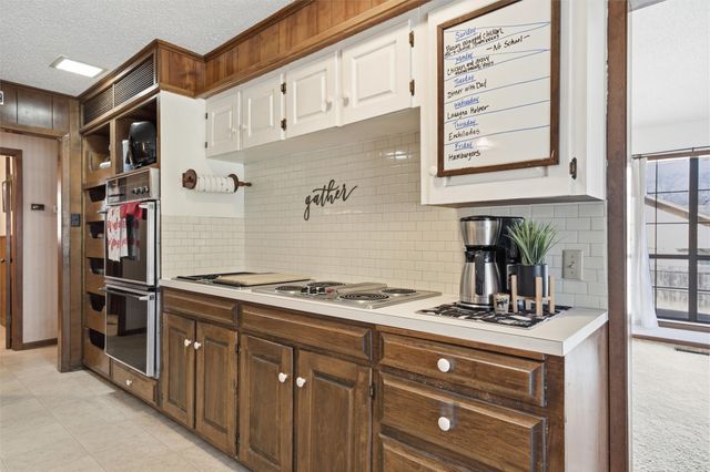 2210 White Street, Clifton, TX 76634