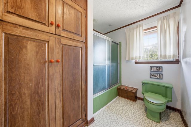 2210 White Street, Clifton, TX 76634