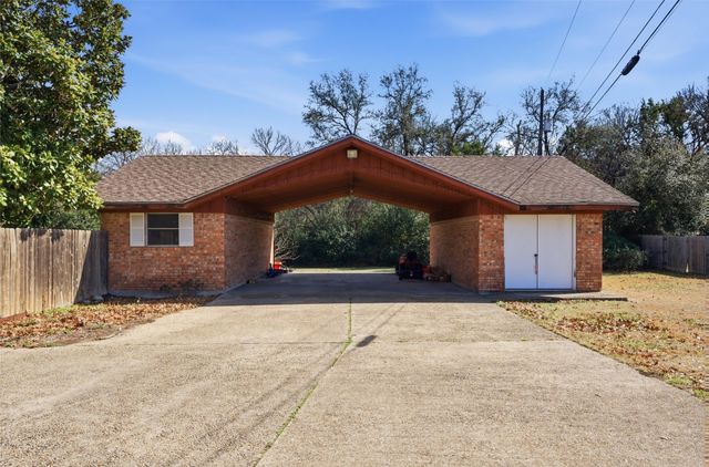 2210 White Street, Clifton, TX 76634