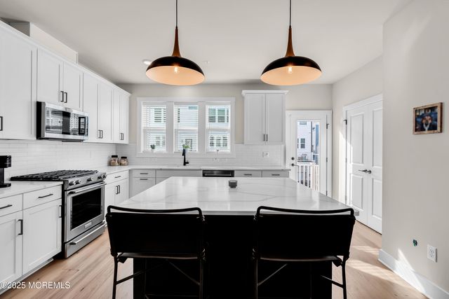 3 Sandbar Alley, Oceanport, NJ 07757