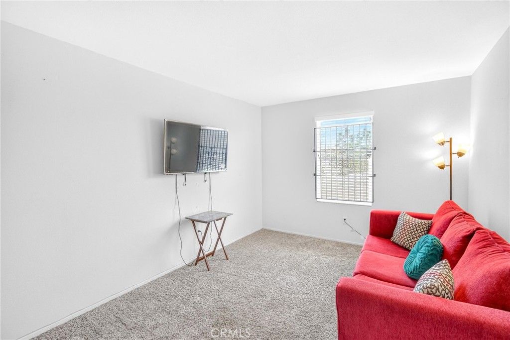 Image 11 of property listing at 14482 Sweetgrass Place, Victorville, CA 92394