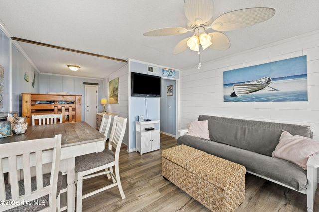 1904 E Fort Macon Road 332, Atlantic Beach, NC 28512