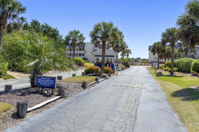 1904 E Fort Macon Road 332, Atlantic Beach, NC 28512