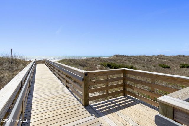 1904 E Fort Macon Road 332, Atlantic Beach, NC 28512