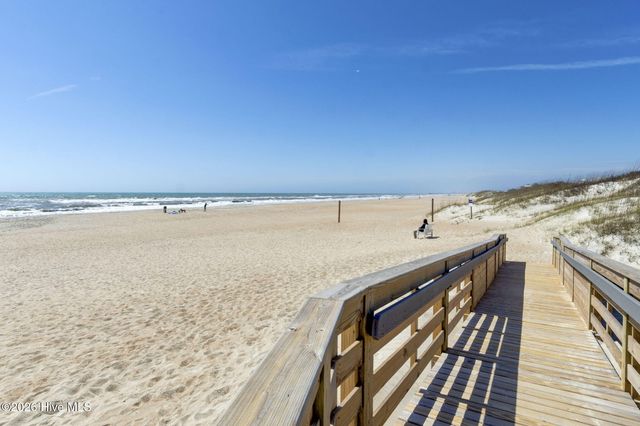 1904 E Fort Macon Road 332, Atlantic Beach, NC 28512