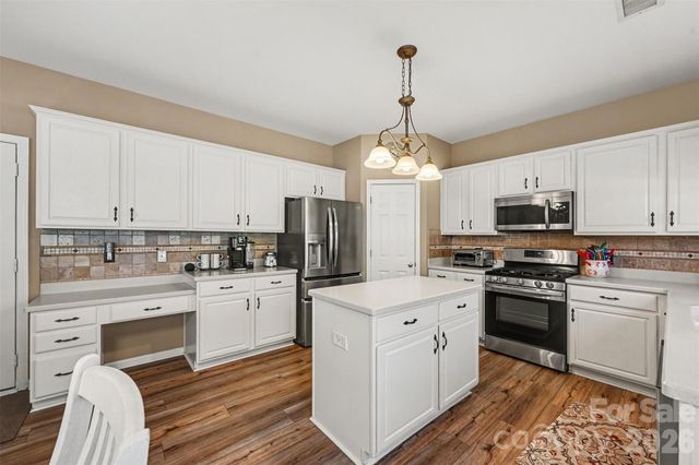 9538 Linden Tree Lane, Charlotte, NC 28277