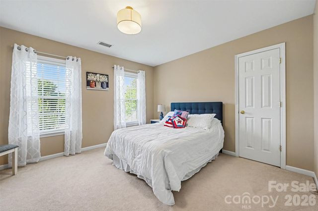 9538 Linden Tree Lane, Charlotte, NC 28277