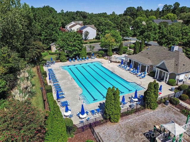 9538 Linden Tree Lane, Charlotte, NC 28277