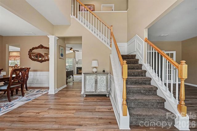 9538 Linden Tree Lane, Charlotte, NC 28277