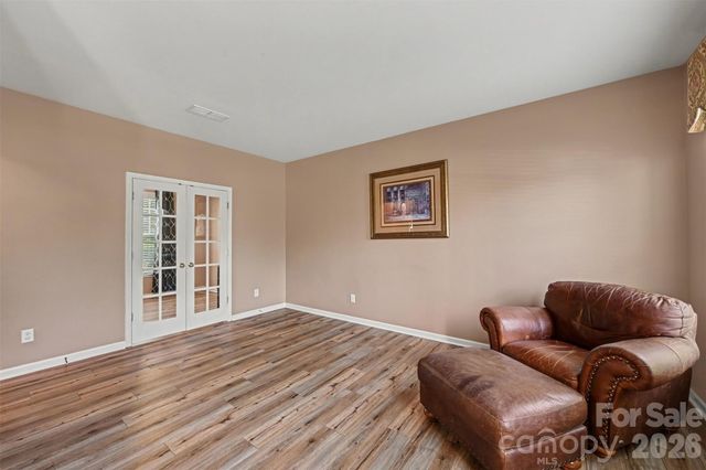 9538 Linden Tree Lane, Charlotte, NC 28277