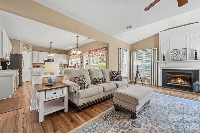 9538 Linden Tree Lane, Charlotte, NC 28277