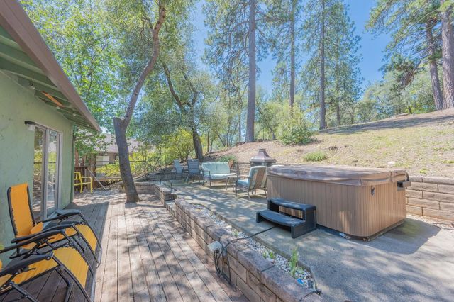 1479 Roaring Camp, Murphys, CA 95247