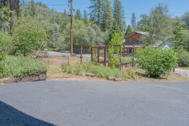 1479 Roaring Camp, Murphys, CA 95247