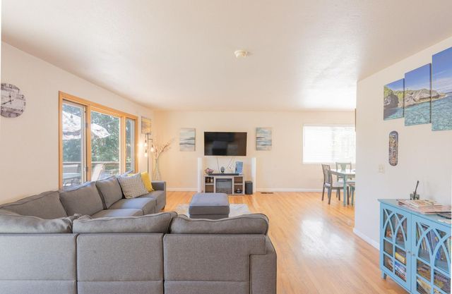 1479 Roaring Camp, Murphys, CA 95247