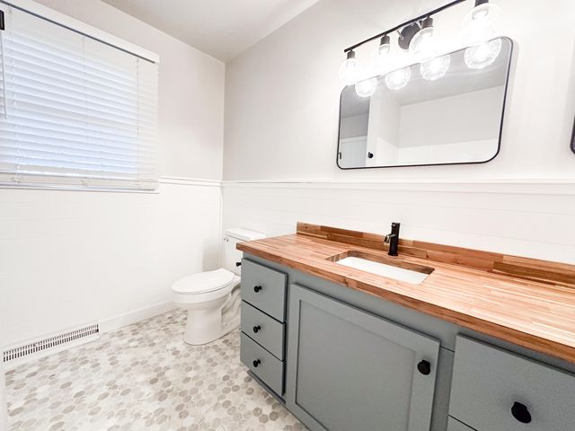 2618 WHITE GATE DR, Columbia, MO 65202