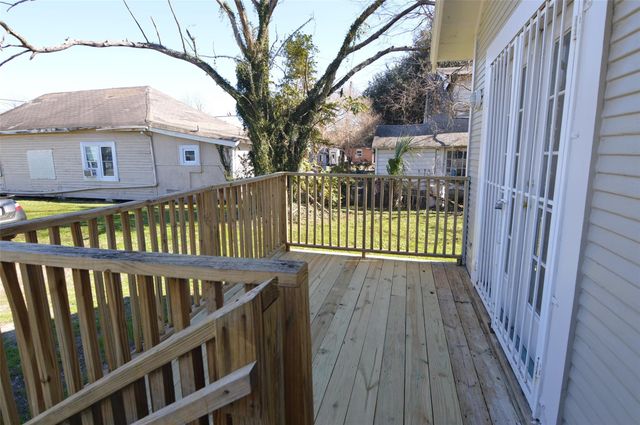 2714 Holman Street, Houston, TX 77004