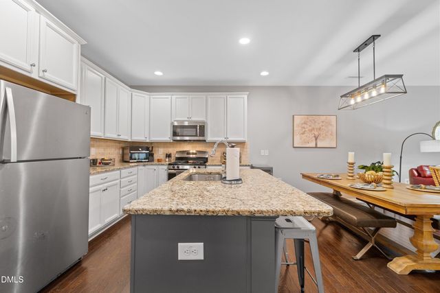 105 Writing Rock Place, Apex, NC 27539