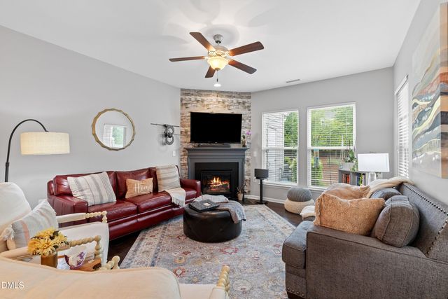 105 Writing Rock Place, Apex, NC 27539