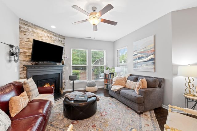 105 Writing Rock Place, Apex, NC 27539
