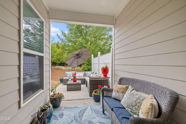 105 Writing Rock Place, Apex, NC 27539