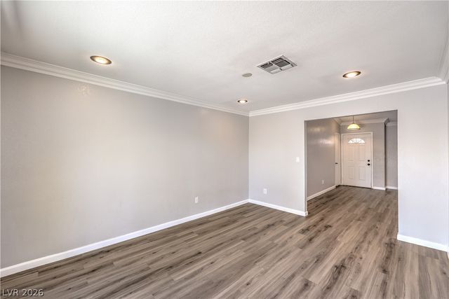 8392 Gresham Drive, Las Vegas, NV 89123