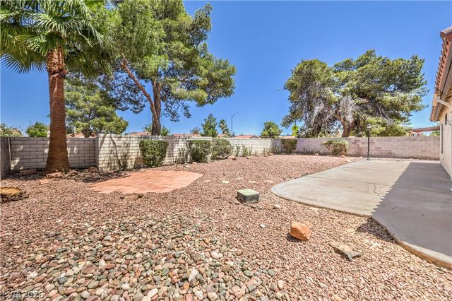 8392 Gresham Drive, Las Vegas, NV 89123