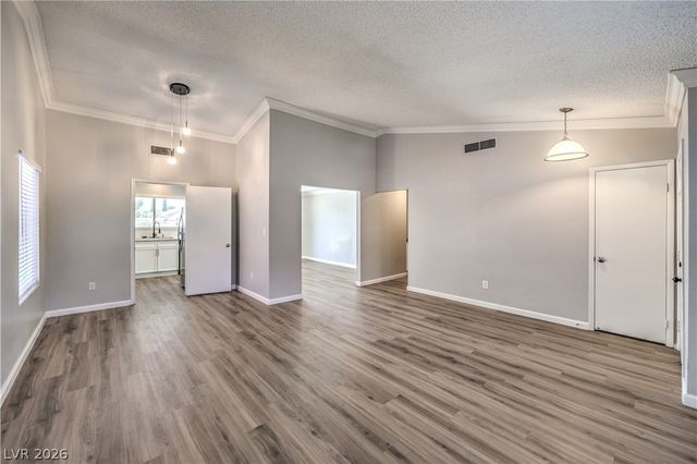 8392 Gresham Drive, Las Vegas, NV 89123