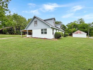 526 N Broad St., Chandler, TX 75758