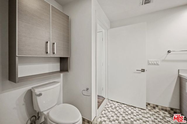 11818 Dorothy Street 303, Los Angeles, CA 90049