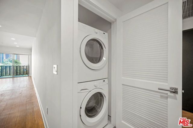 11818 Dorothy Street 303, Los Angeles, CA 90049