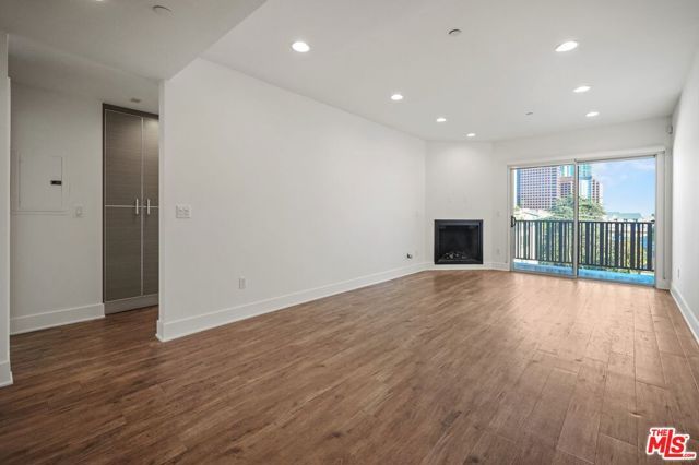 11818 Dorothy Street 303, Los Angeles, CA 90049