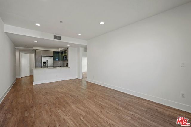 11818 Dorothy Street 303, Los Angeles, CA 90049