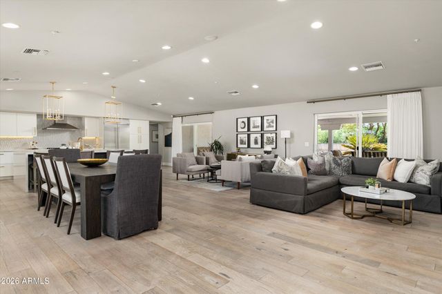 5242 N WOODMERE FAIRWAY --, Scottsdale, AZ 85250