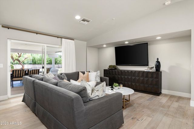5242 N WOODMERE FAIRWAY --, Scottsdale, AZ 85250