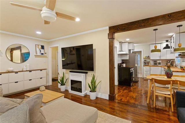 1045 Dell Avenue SE, Smyrna, GA 30080