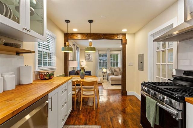 1045 Dell Avenue SE, Smyrna, GA 30080