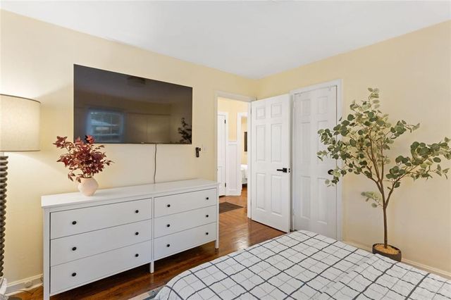 1045 Dell Avenue SE, Smyrna, GA 30080