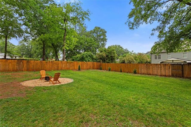 1045 Dell Avenue SE, Smyrna, GA 30080